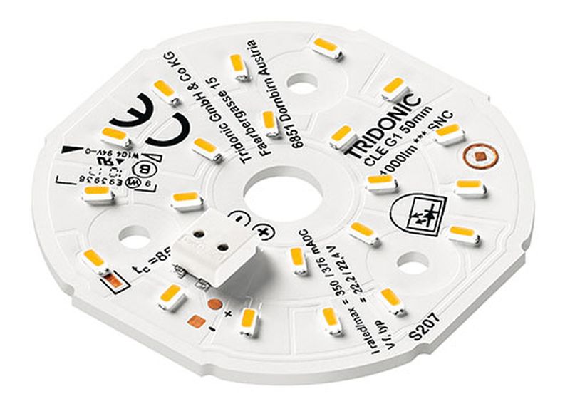 LED Modul CLE 5,9W 50mm 1000lm 927 ADV5 Lichtstrom: 1000lm Leistung: 5,9W 180 - 250mA bestrombar Moduleffizienz bis zu 148lm/W Farbtemperatur: warmweiss / 2.700K Sehr hohe