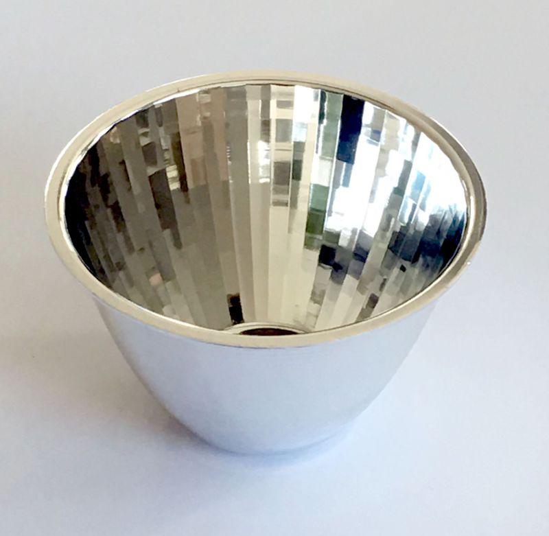Wechselreflektor mit 15° SPOT für STORE LIGHT ONE LED Schienenstrahler mit Art.Nr.: 580-70X-XXX Wechselreflektor mit 15° SPOT für STORE LIGHT ONE LED Schienenstrahler mit Art.Nr.: 580-70X-XXX