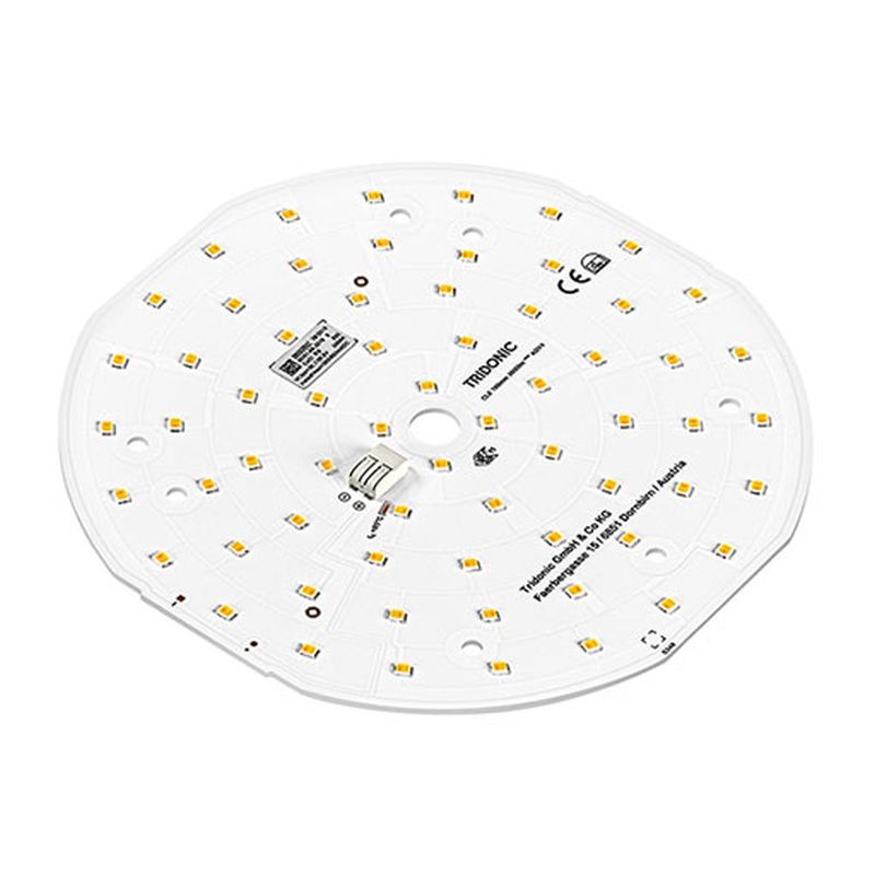 LED Modul CLE 18W 160mm 3000lm 927 ADV5 1.710lm - 12,8W - 350mA 2.420lm - 18W - 500mA 3.030lm - 22,4W - 600mA Moduleffizienz bis zu 144lm/W Farbtemperatur: warmweiss / 2.700K