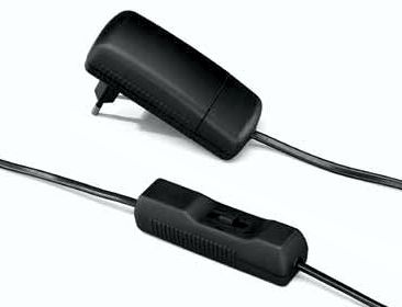 TCI Stecker Trafo "SR.2/75 3POS. " mit Zwischenschalter und Anschlusskabel, 12V/230V 50/60 Hz 20-75W, NICHT UNEINGESCHRÄNKT FÜR LED RETROFIT LAMPEN GEEIGNETBei diesem Steckertrafo ist die Ansc